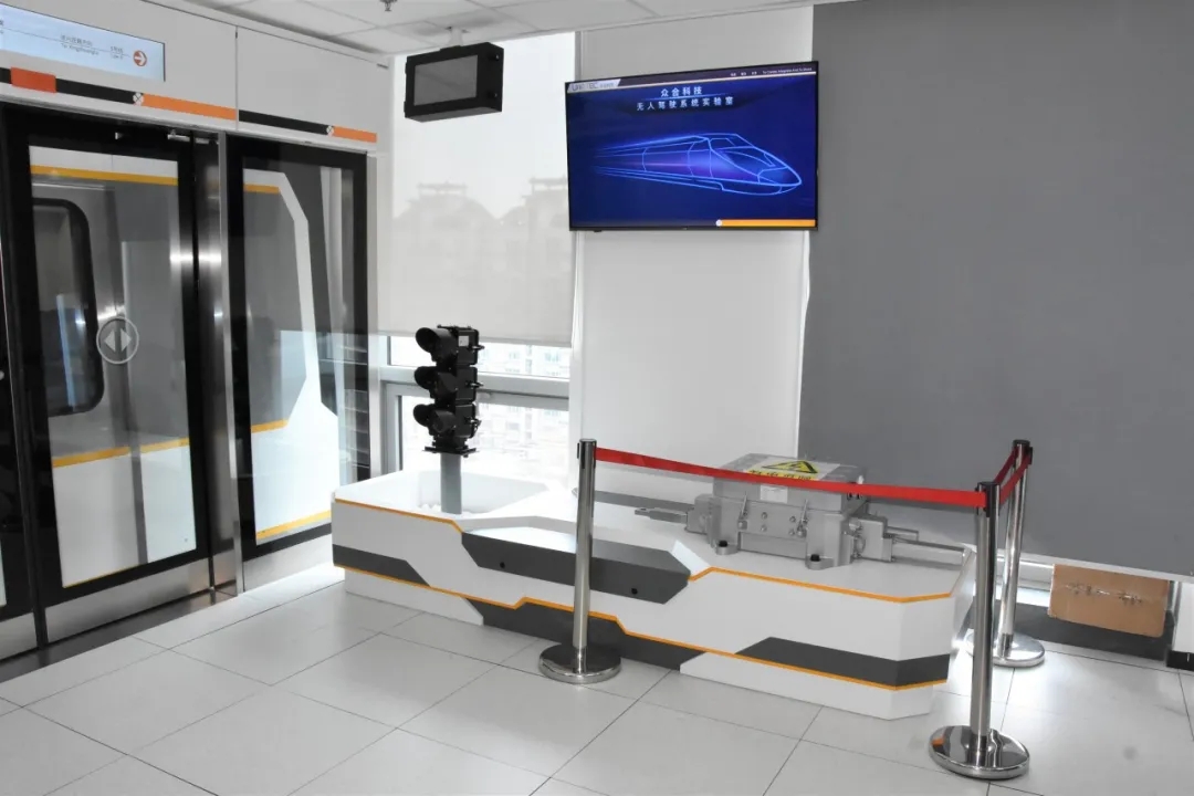 640.webp (6).jpg 640.webp (6).jpg