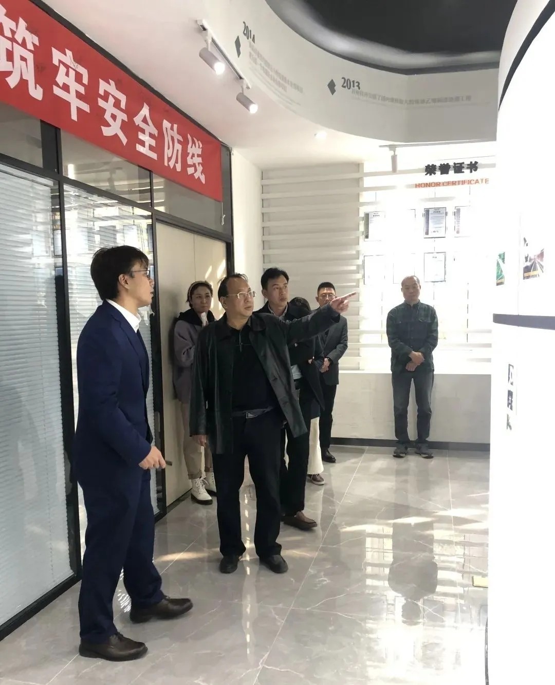 640.webp (6).jpg 640.webp (6).jpg